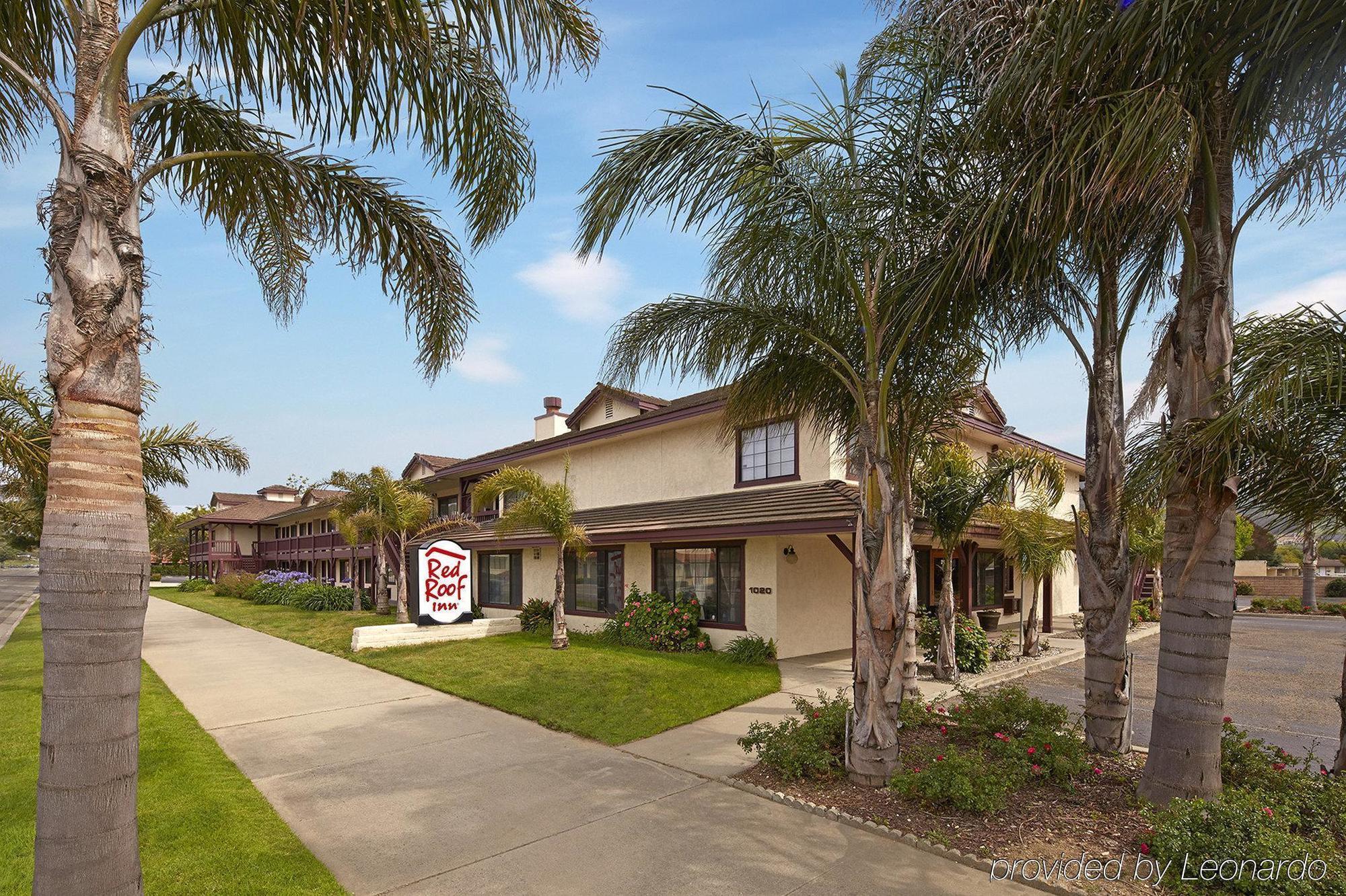 O'Cairns Inn And Suites Lompoc Exterior photo