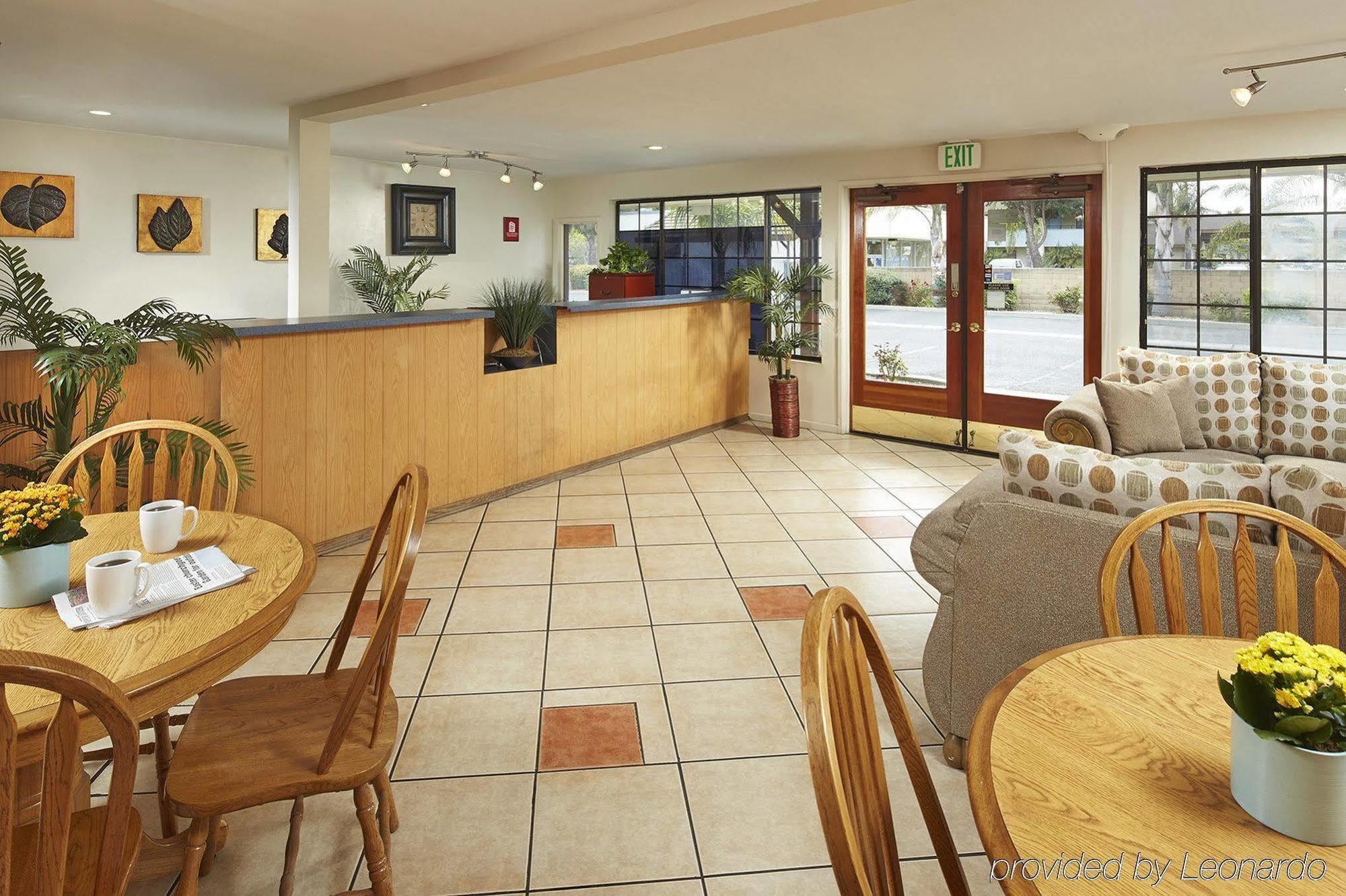 O'Cairns Inn And Suites Lompoc Exterior photo